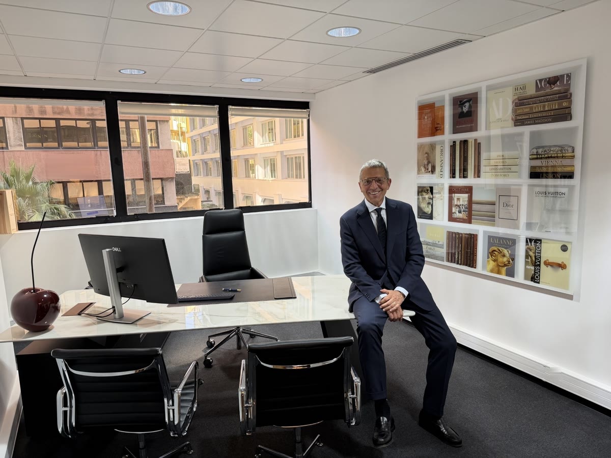 Didier Mekies, expert-comptable et Président de MKS, dans les bureaux du cabinet à Monaco